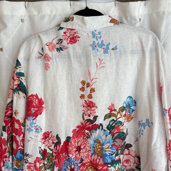 Lightweight linen blend Ivory Floral Button-Up Blouse - Bright Multi - Picture 4 of 9